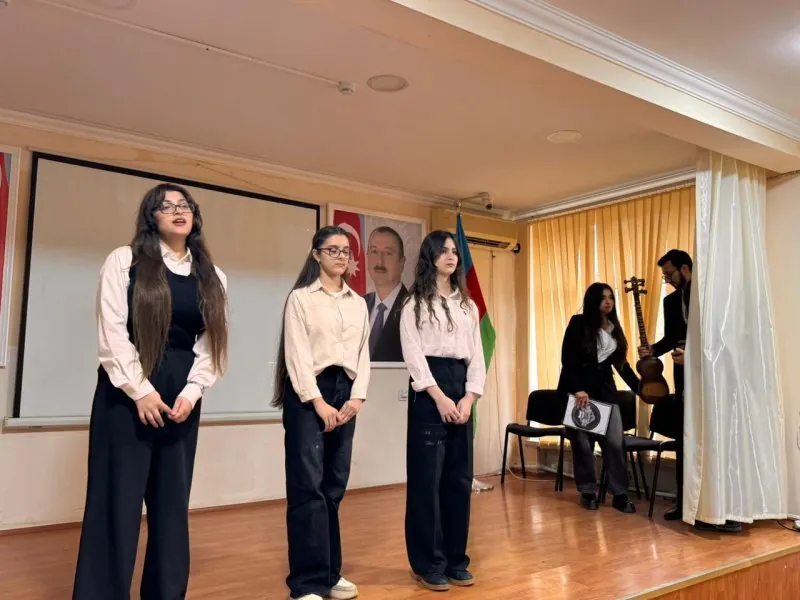  UNEC-in Nəzdində Sosial-İqtisadi Kollecdə Heydər Əliyevin anım gününə həsr olunmuş tədbir keçirilib. - Əlavə şəkil 5